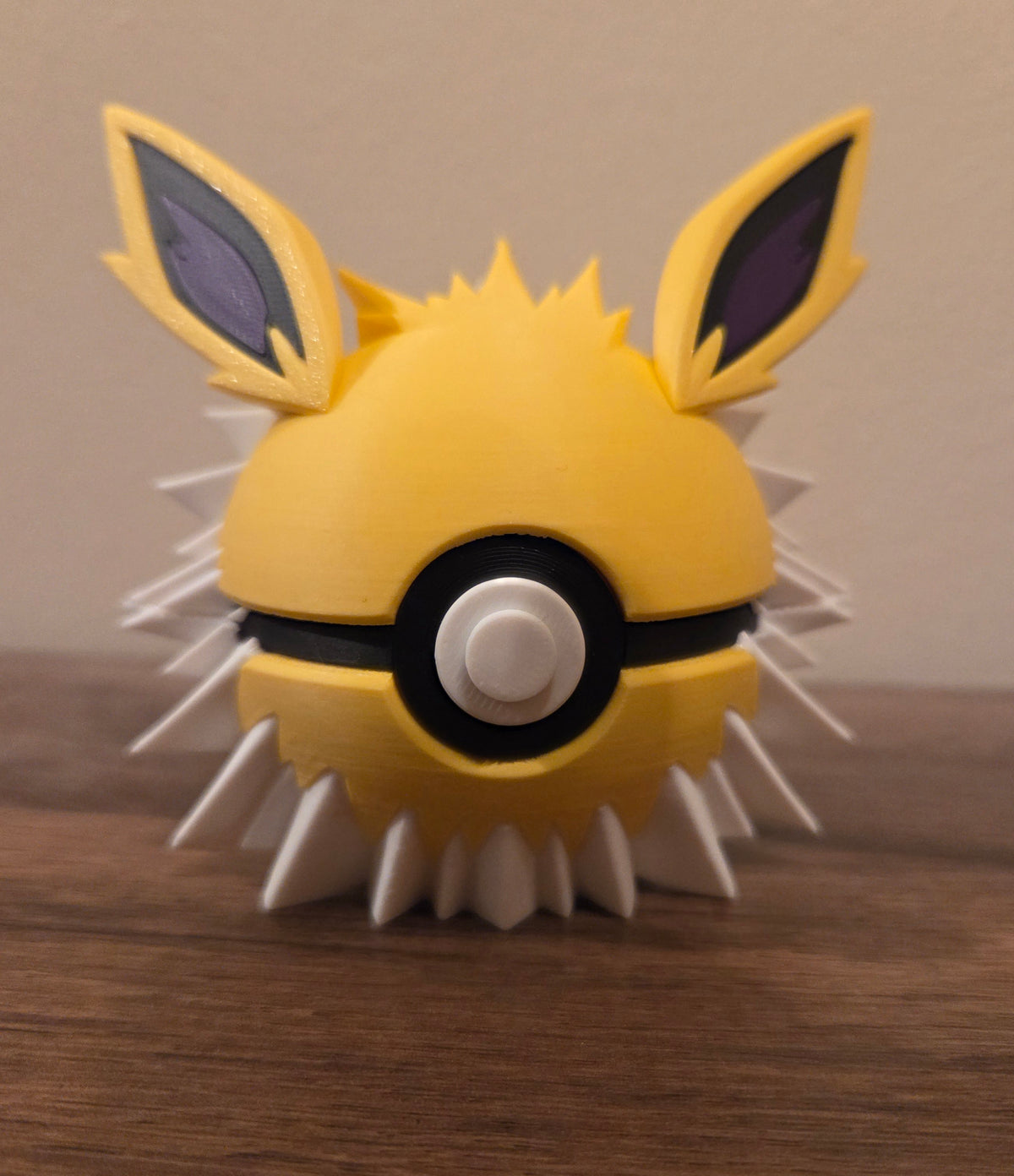 #0135 Jolteon